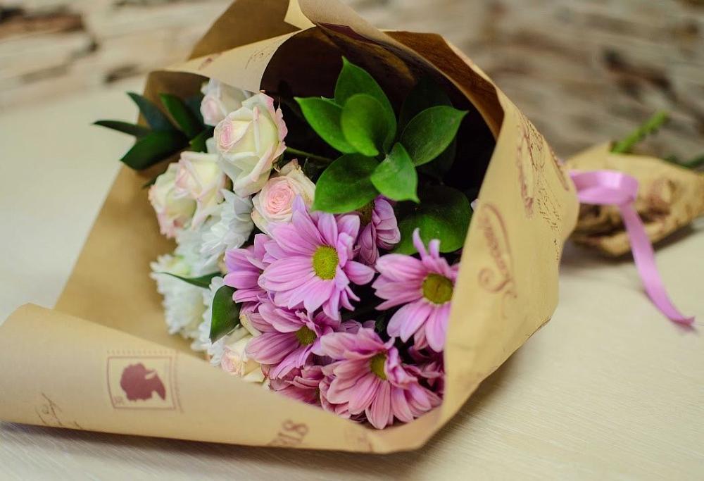 Букет цветов из: Розы и Хризантемы в Нововолково