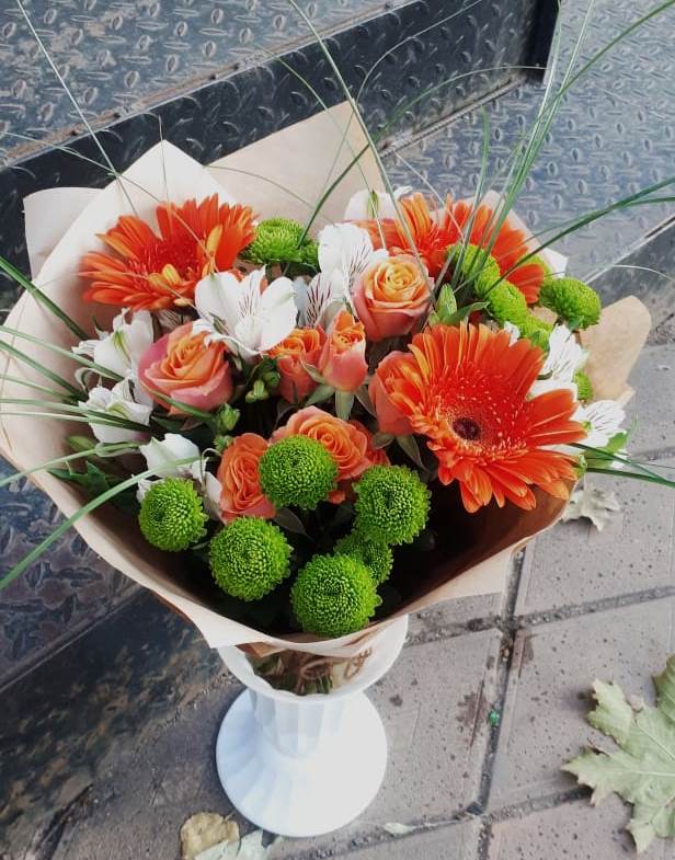 Букет цветов из: Герберы, Хризантемы, Альстромерии и Розы в Нововолково