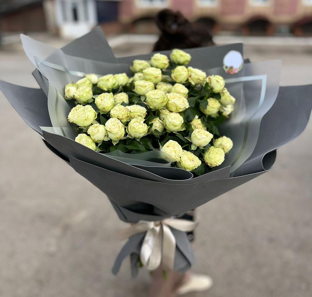 Белые кустовые розы Солинеро в Нововолково Букет Белые кустовые розы Солинеро в Нововолково