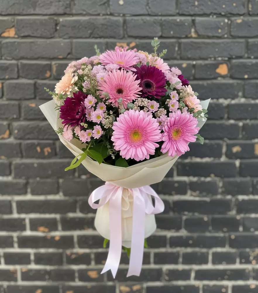Букет цветов из: Герберы и Хризантемы в Нововолково
