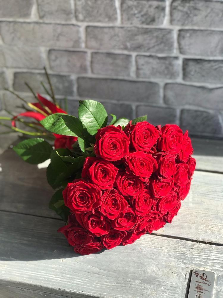 Букет Красные розы Фридом в Нововолково