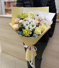 Букет цветов из:  Альстромерии, Розы и Хризантемы в Нововолково