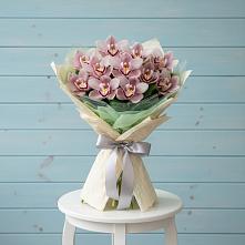 Букет цветов из:  Орхидеи и Розы в Нововолково
