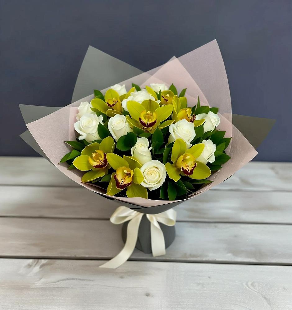 Букет цветов из: Орхидеи и Розы в Нововолково