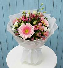 Букет цветов из:  Герберы, Альстромерии и Лизиантусы в Нововолково