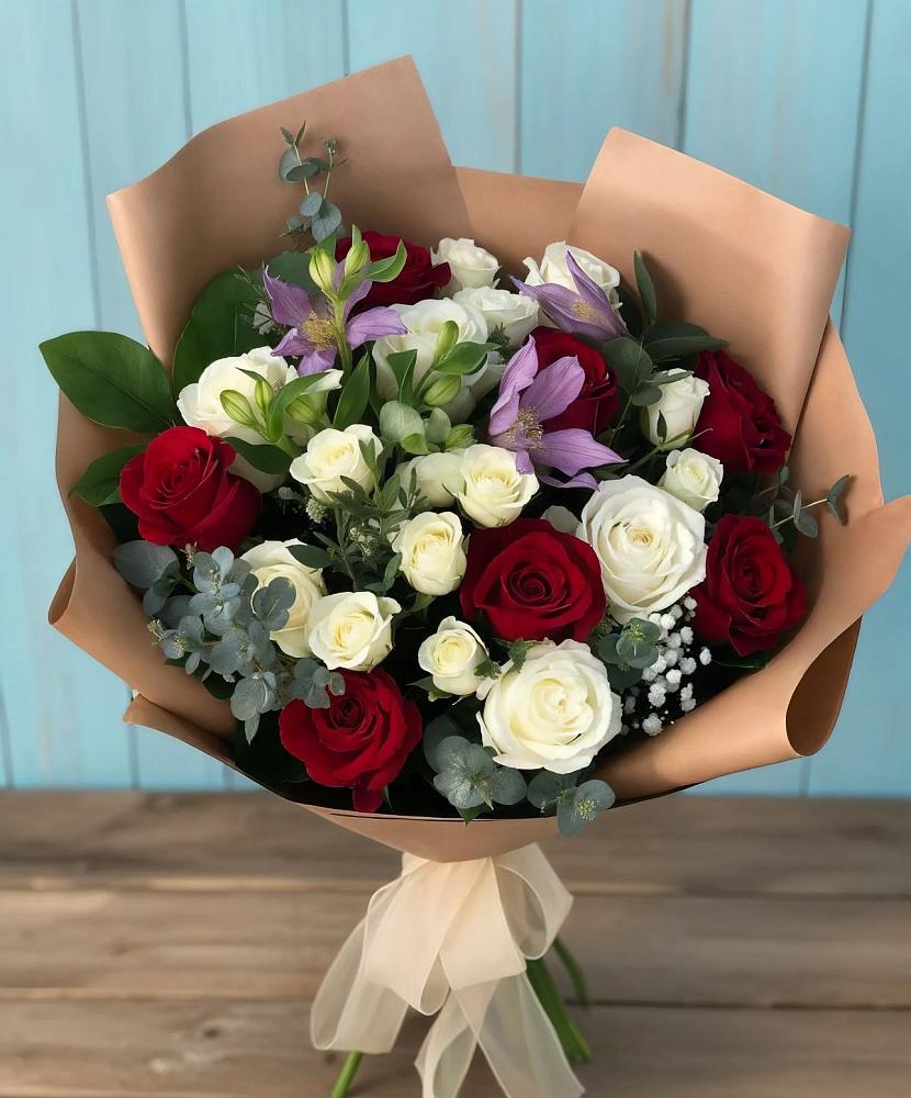 Букет цветов из: Розы и Альстромерии в Нововолково