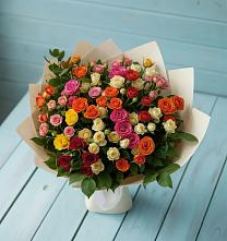 Букет Микс из разноцветных кустовых роз в Нововолково
